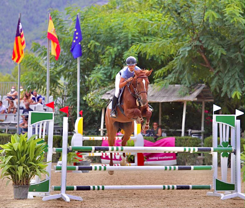 Show Jumping